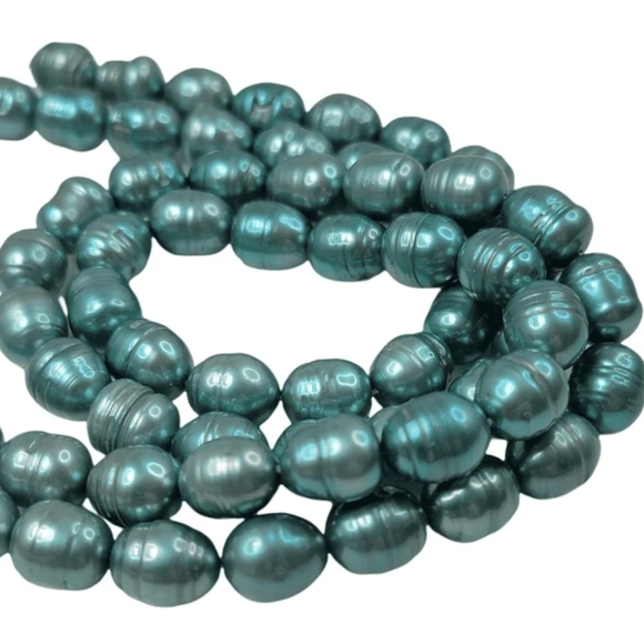 Vintage Dyed Cyan Blue Pearl necklace size Potato  Pearls 6mm- 10.5 mn - Picture 9 of 12